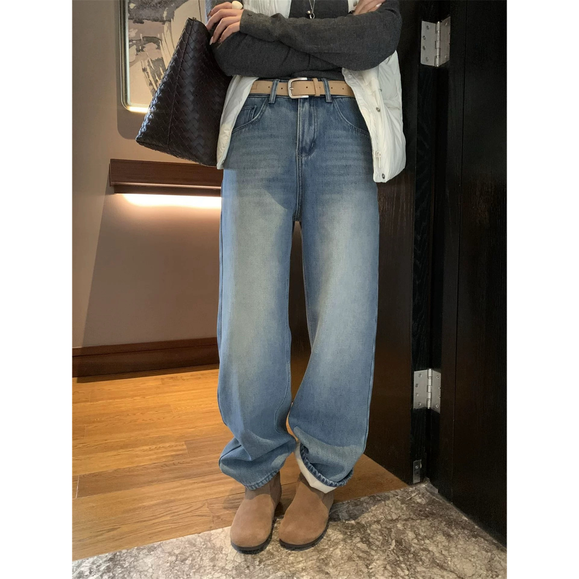 3551 浅蓝韩版复合绒直筒牛仔裤女