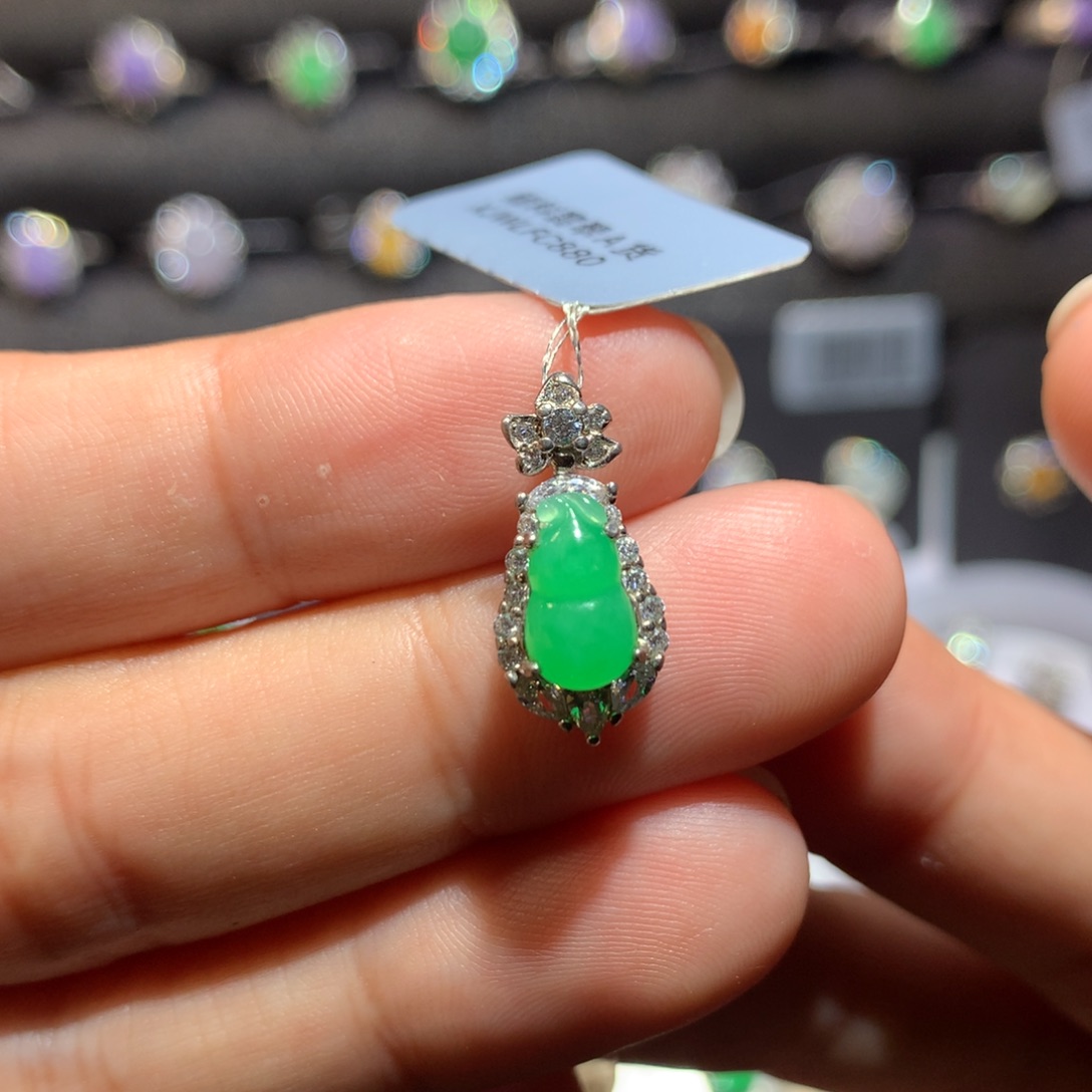 翡翠银S925镶嵌颈饰天然翡翠