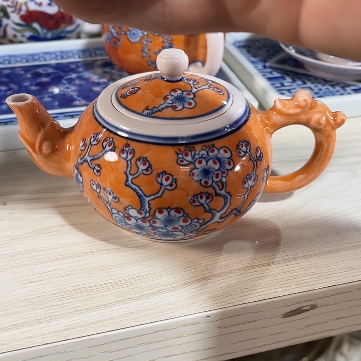 瓷片景德镇陶瓷茶壶。