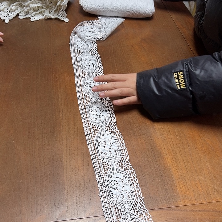 毛绒亚麻棉182-花边100米