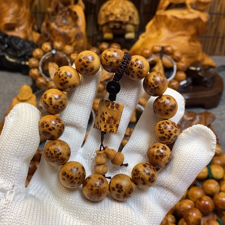 柏木太行崖柏1.5陈化金底瘤疤