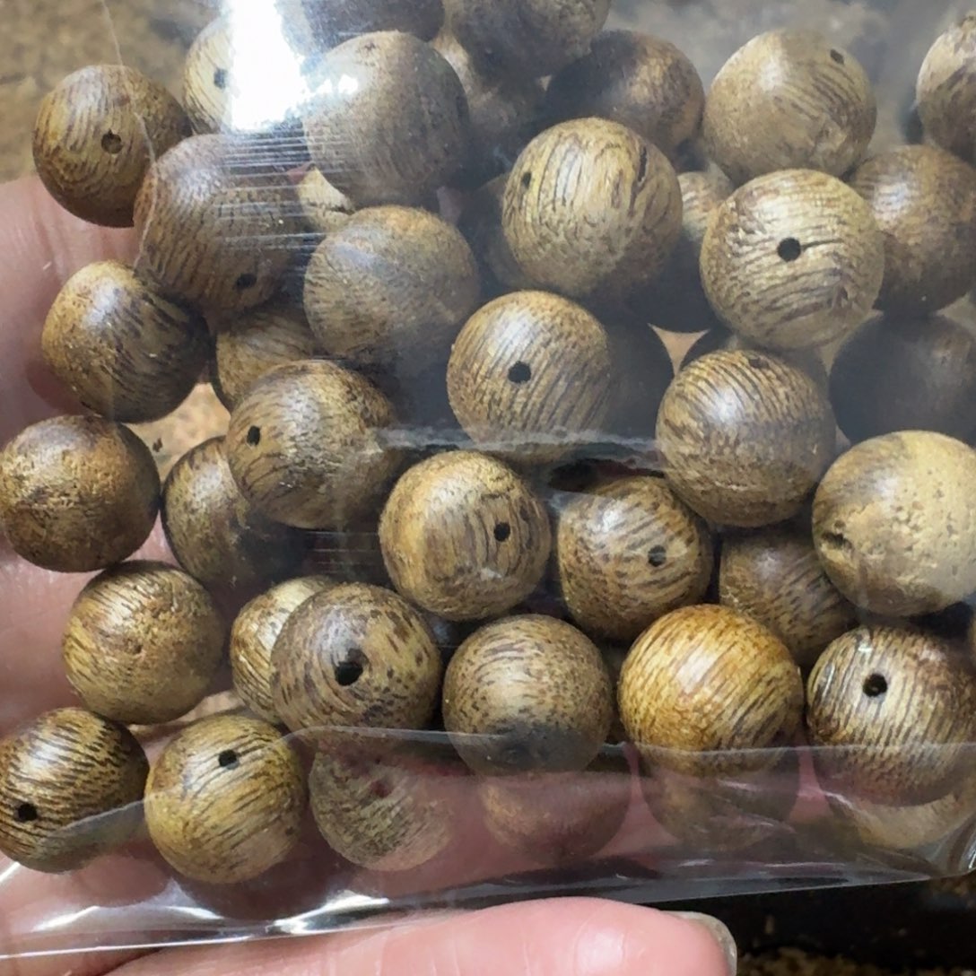 草***狼沉香沉香碎屑卡1.0散珠