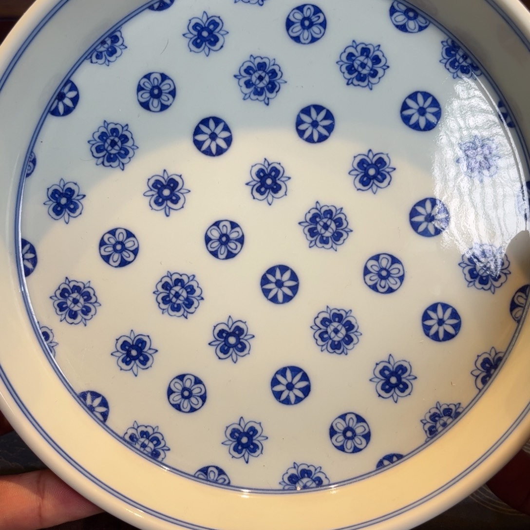 青花皮球花壶承一块