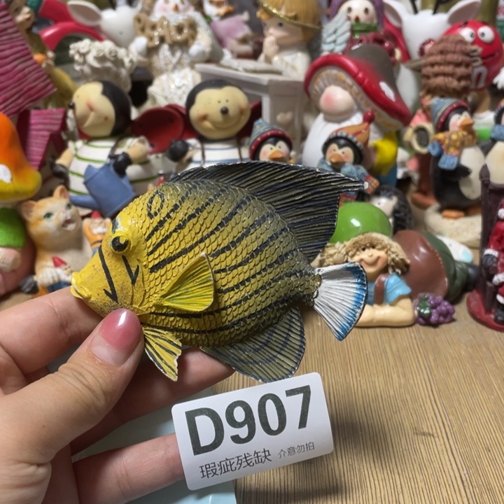 艾***y摆件孤品老货微瑕瓷