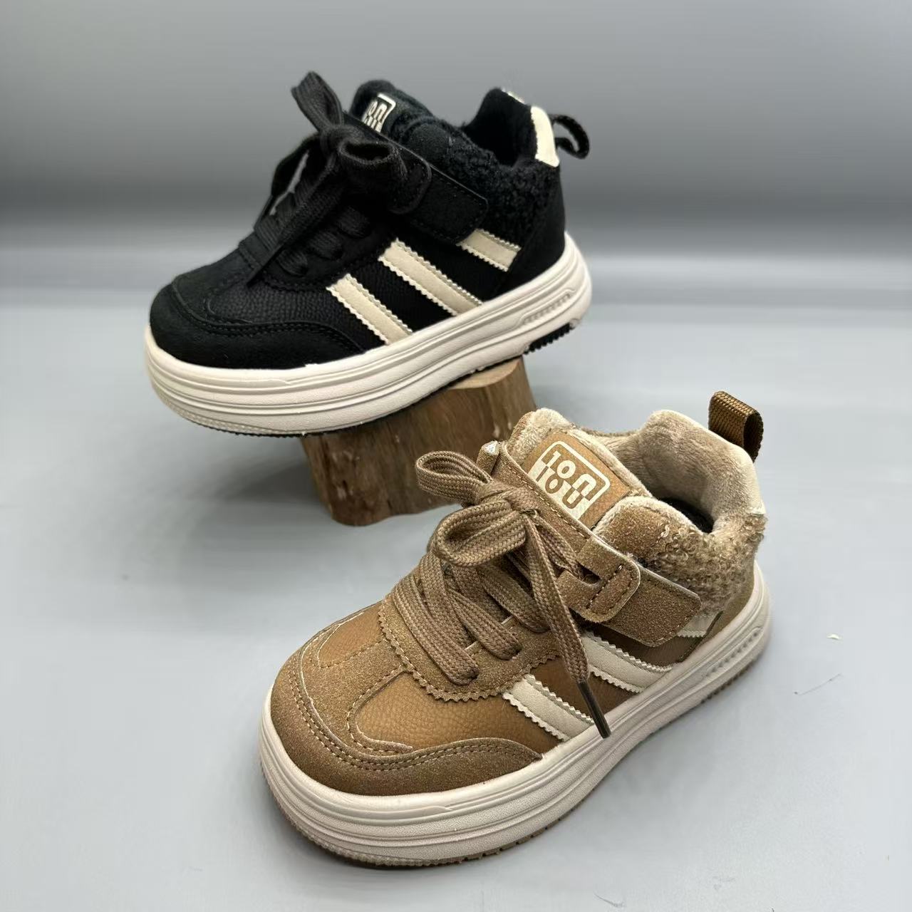 儿童二棉皮面魔术贴童鞋休闲鞋百搭时尚男女童运动鞋9950