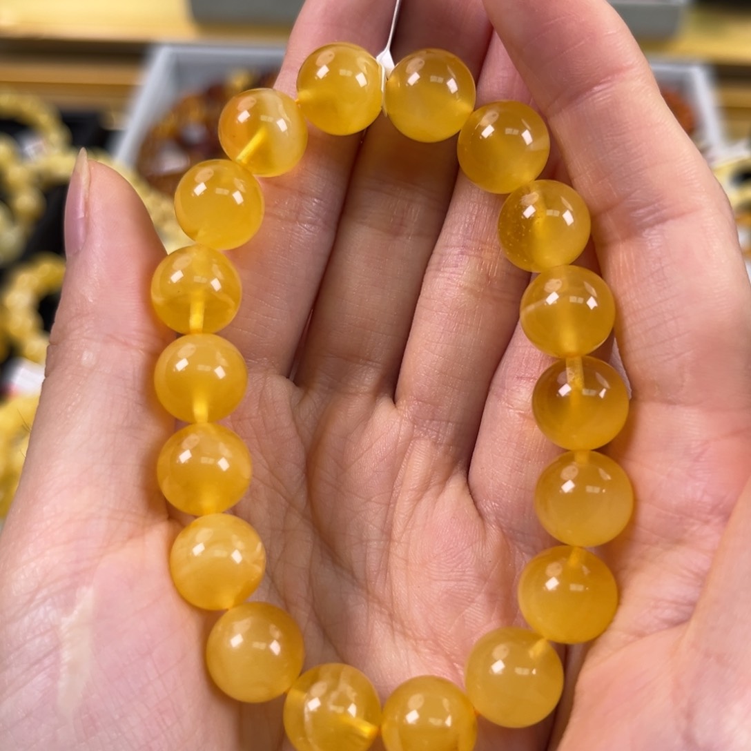 裸石琥珀未镶嵌11+焦皮料鸡油红