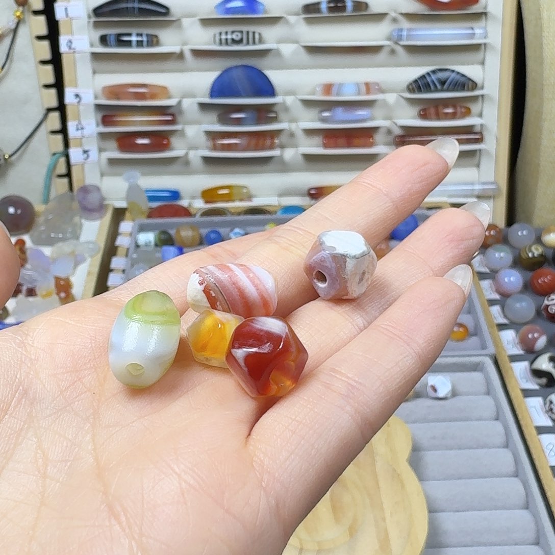 莹***儿玛瑙/玉髓未镶嵌天然玛瑙