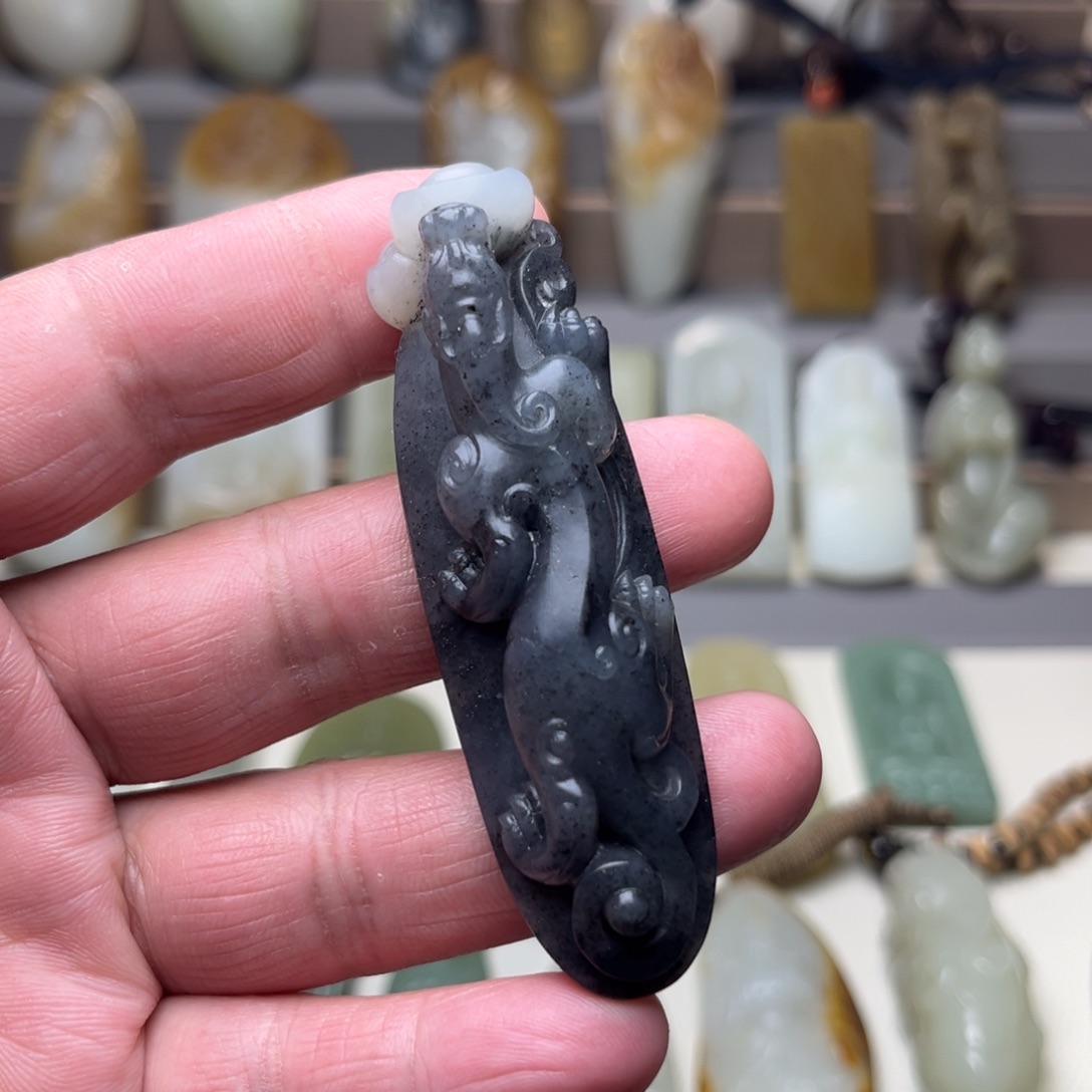 和田玉（糖玉）吊坠(不含链)未镶嵌