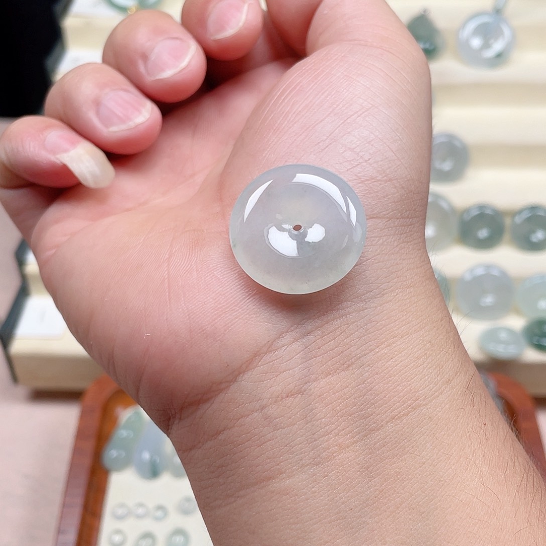 颈饰未镶嵌翡翠24.3/5.4