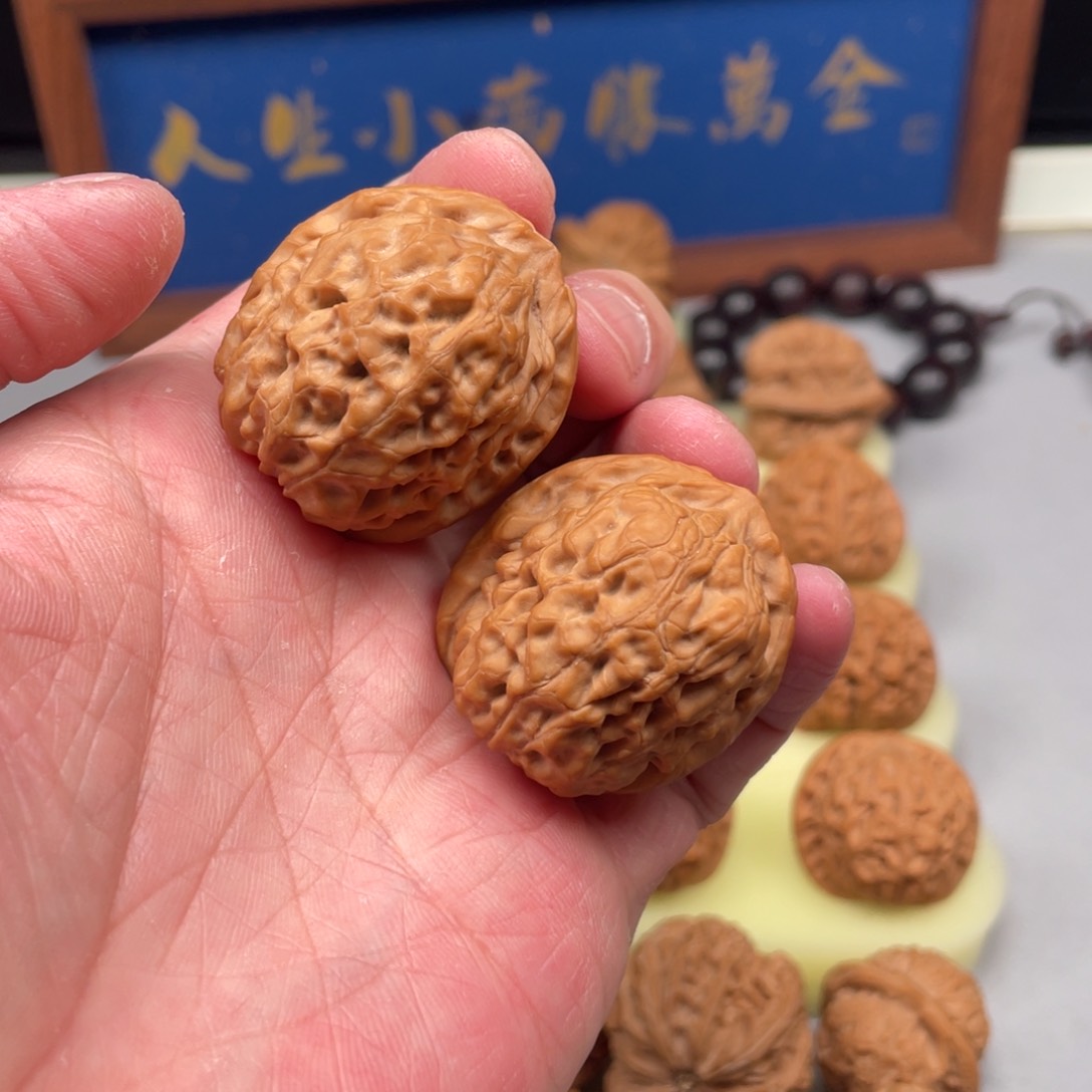 文玩核桃把件核欢