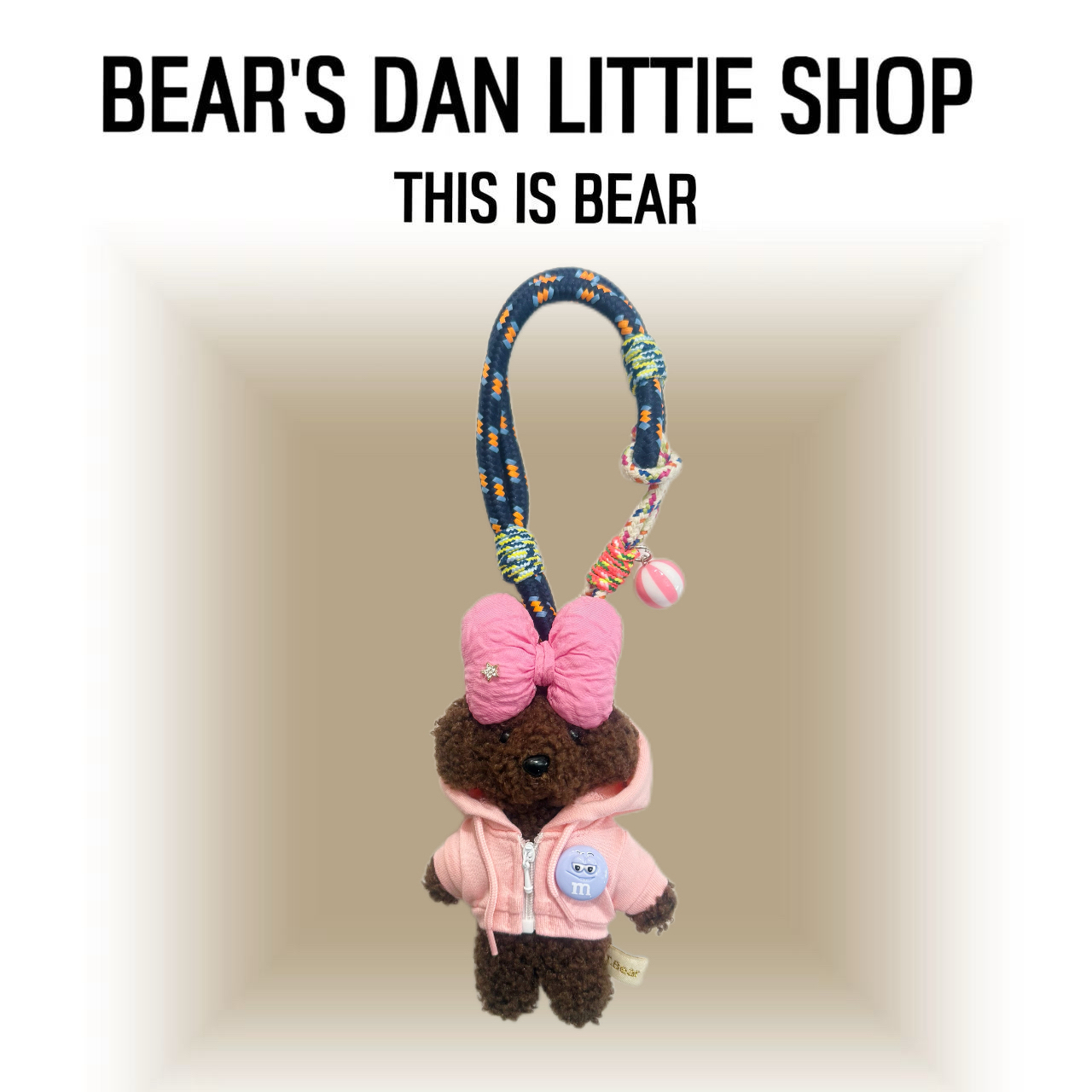 This is Bear•设计师原创包包挂件/手机挂饰/车挂/粉卫衣