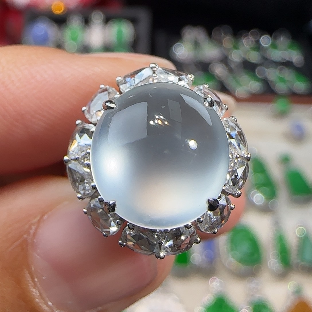 翡翠吊坠(不含链)18K金镶嵌