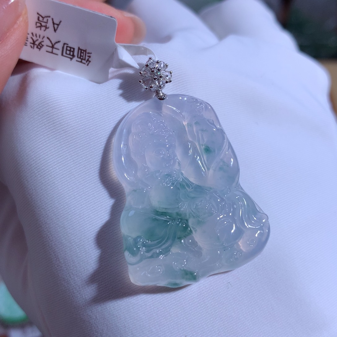 翡翠颈饰18K金镶嵌普贤