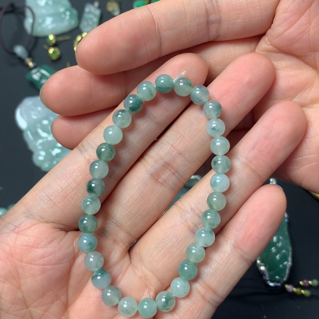 翡翠手串未镶嵌小手串
