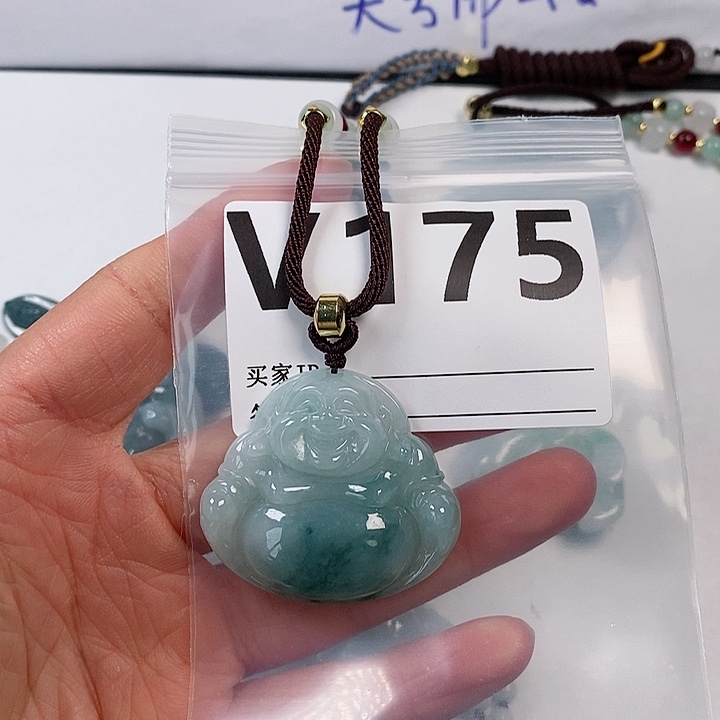 翡翠颈饰未镶嵌天然
