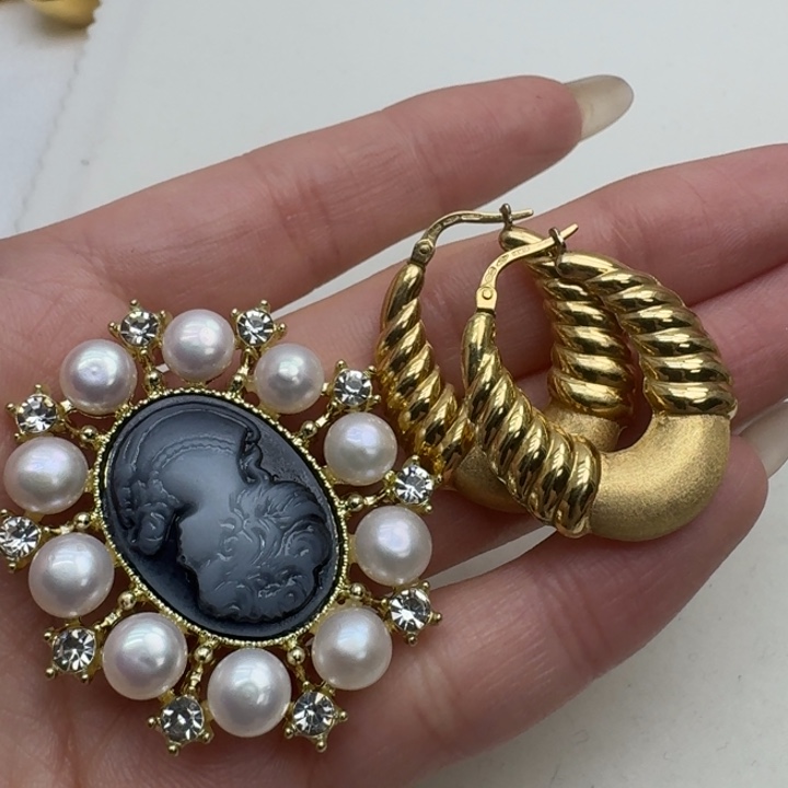 淡水珍珠耳饰未镶嵌