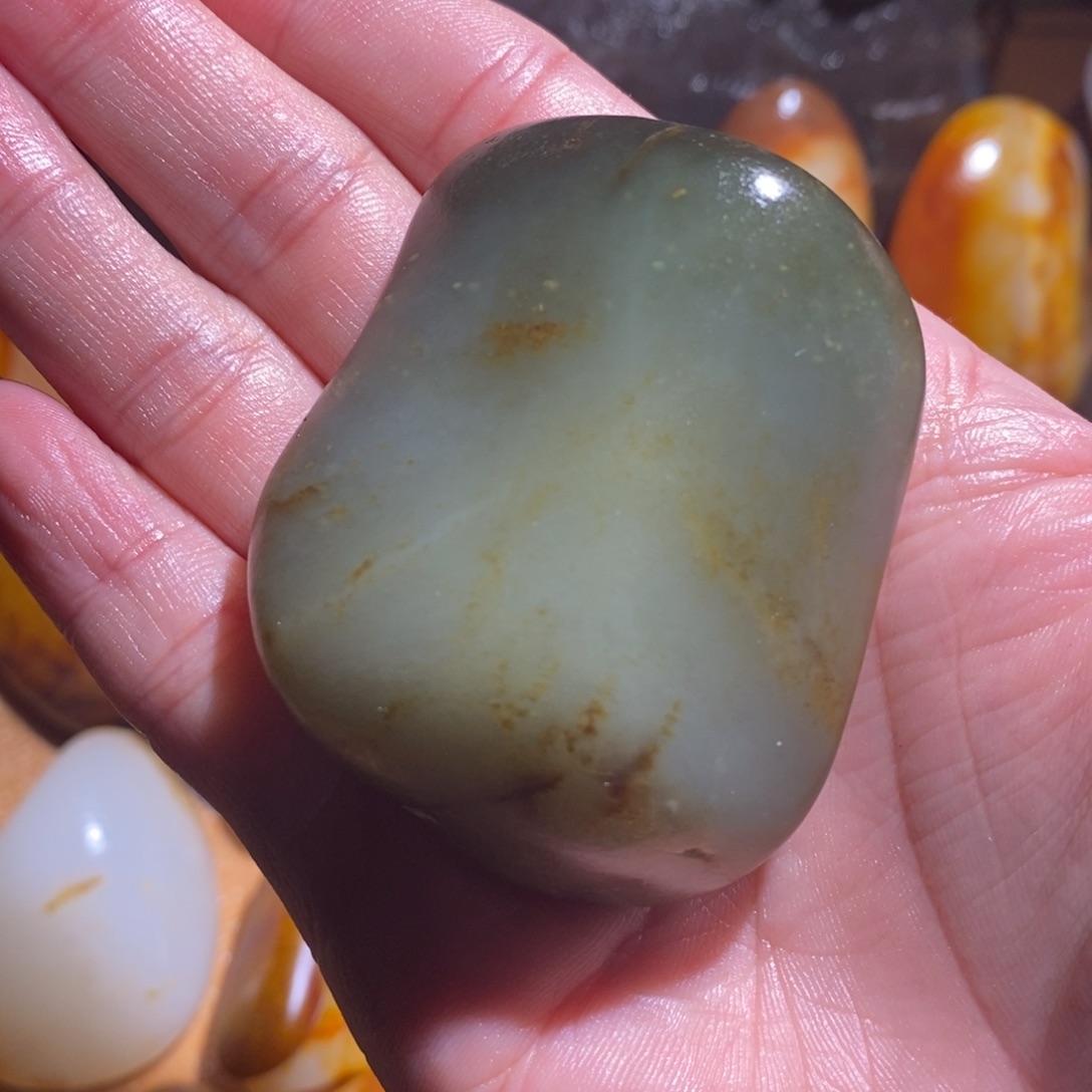 顺***3和田玉未镶嵌颈饰