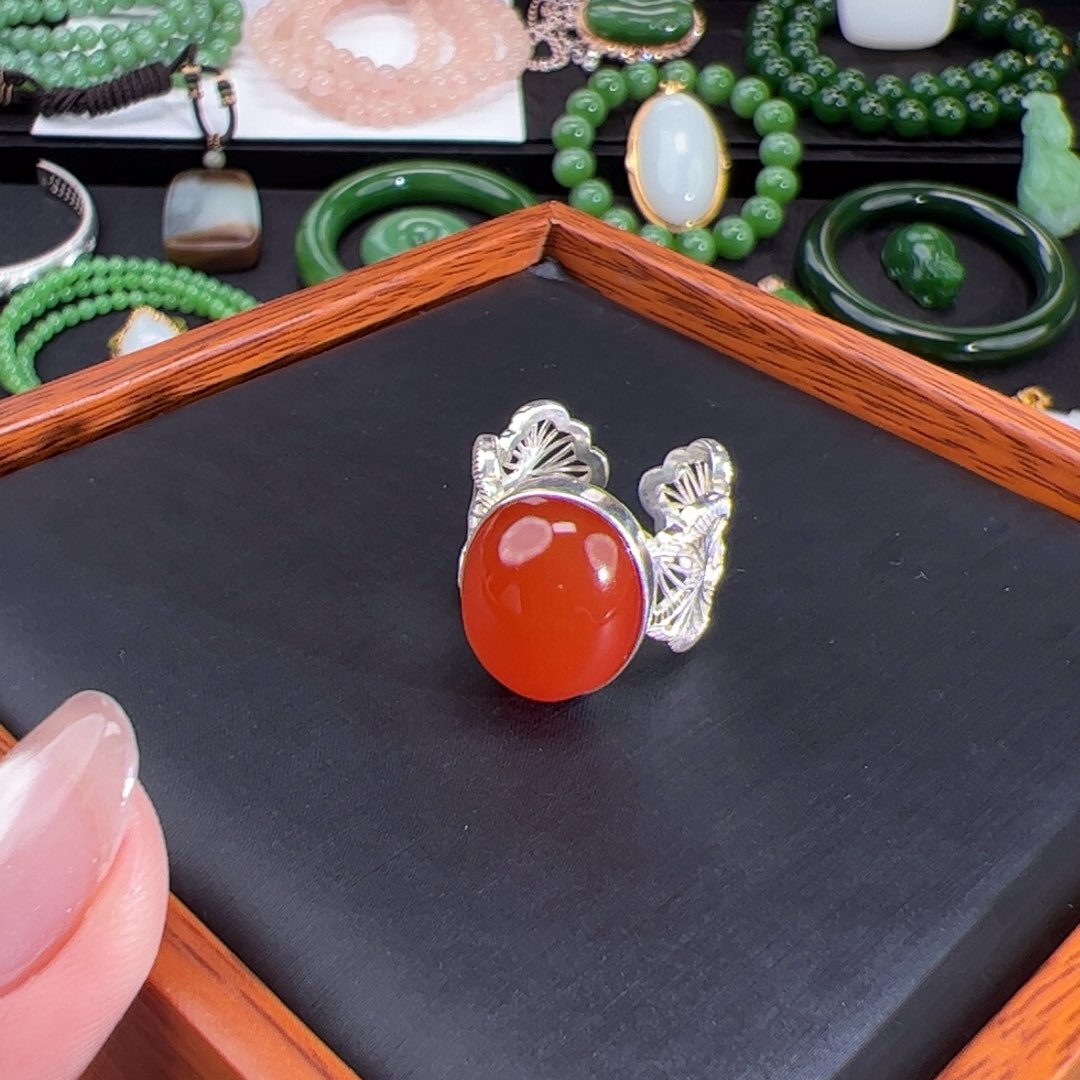 南红玛瑙高冰红戒指银S925镶嵌