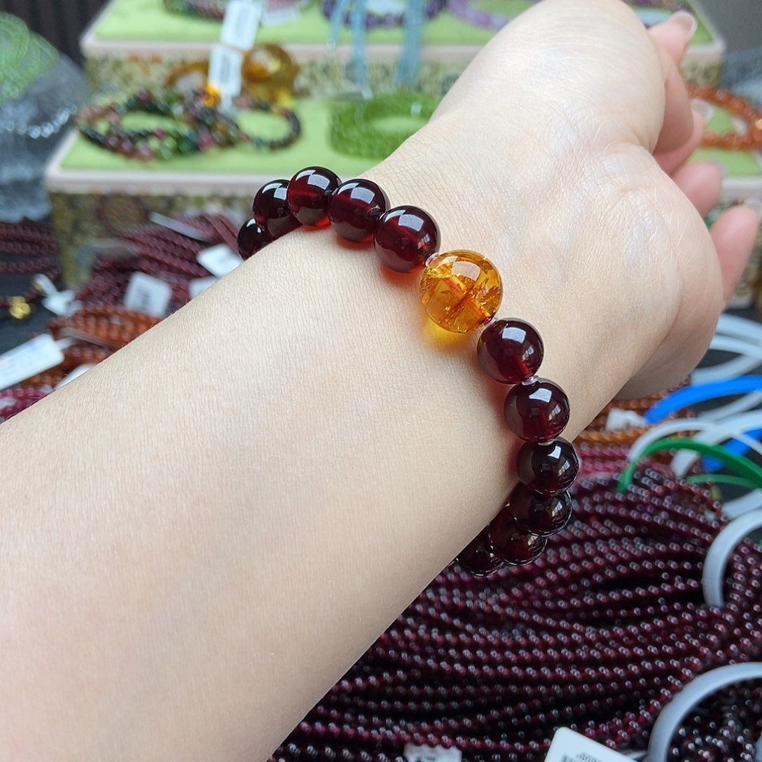 手串石榴石未镶嵌9.6手串