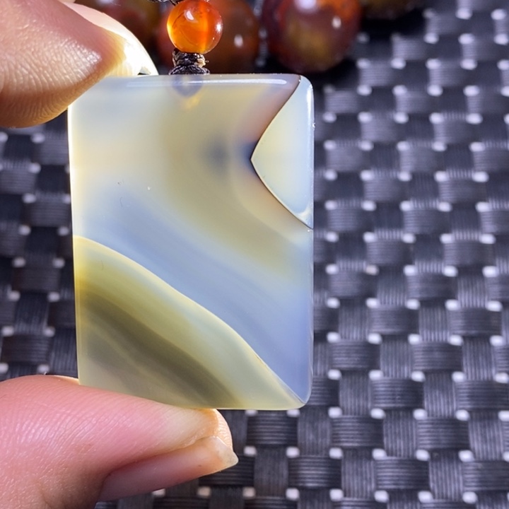 玛瑙/玉髓颈饰未镶嵌九**皋