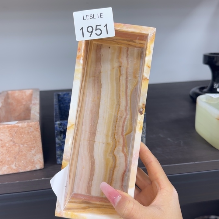 Yy1951。。。。。。。。福利