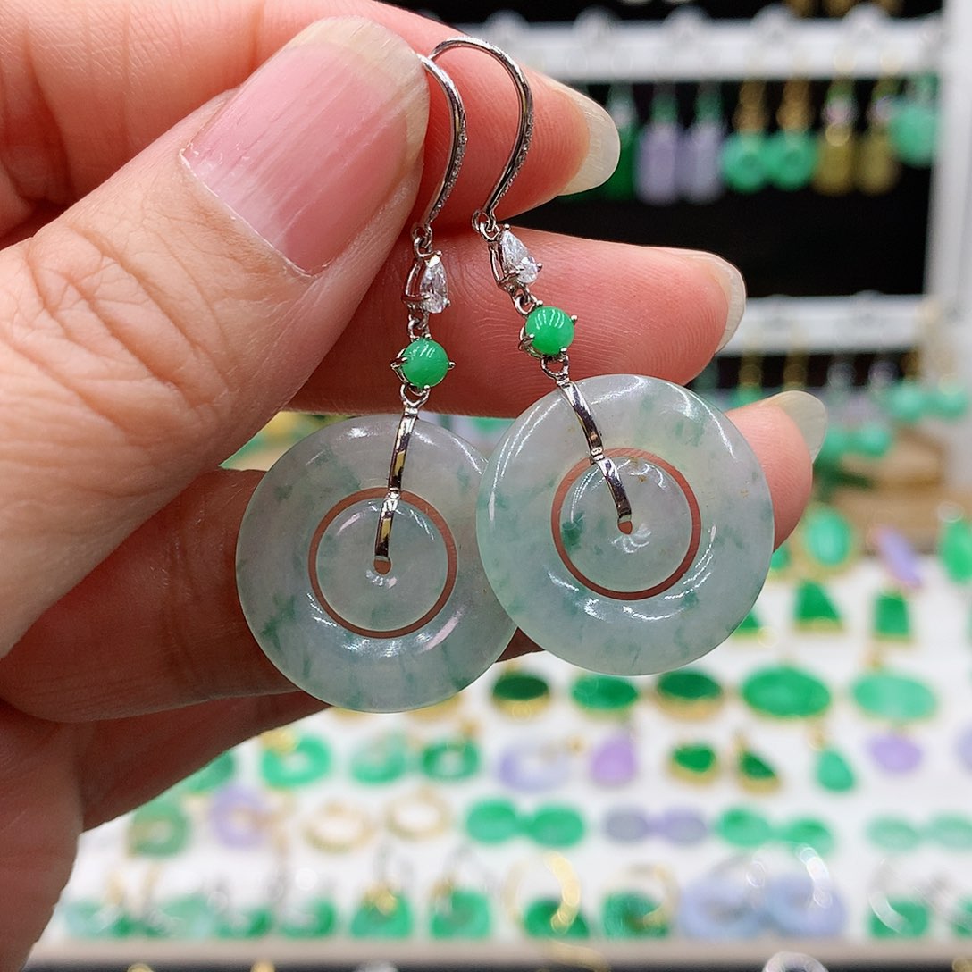 翡翠耳饰18K金镶嵌的