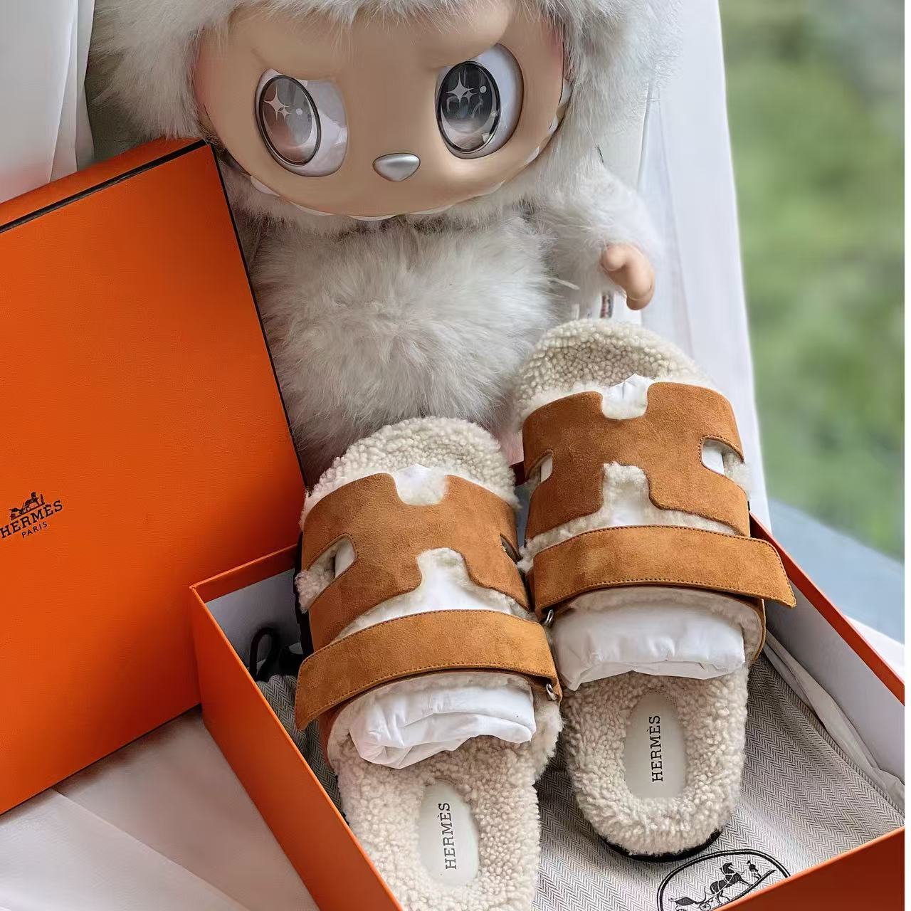 未使用 Hermes/爱马仕 棕色毛毛“二舅”拖鞋 41码