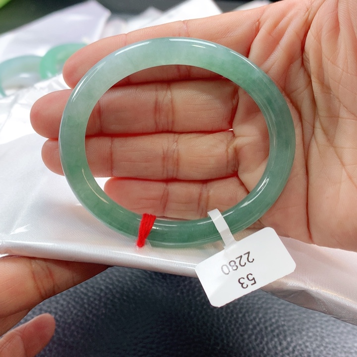 翡翠手镯未镶嵌53535353