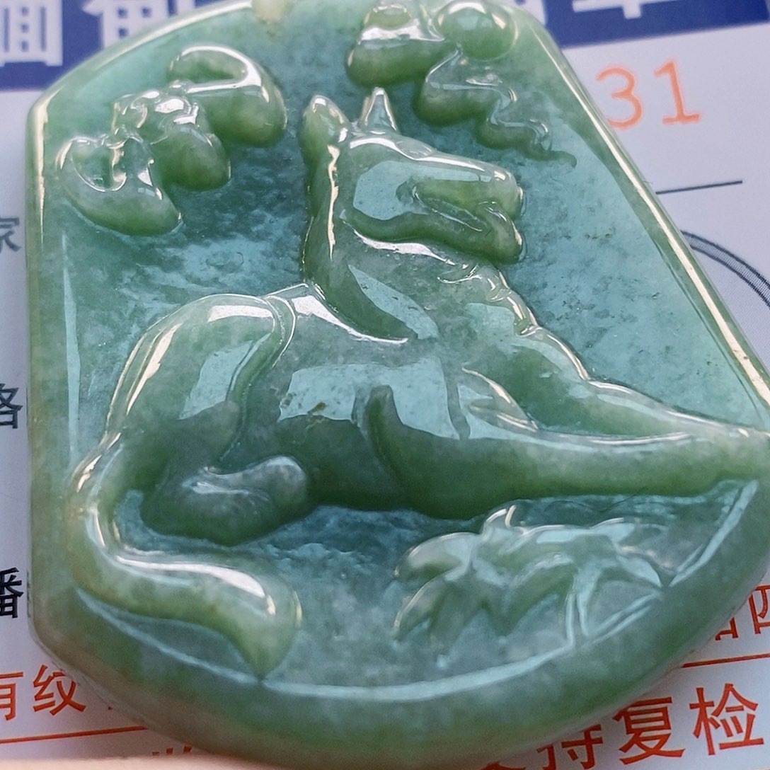 吊坠(不含链)未镶嵌翡翠