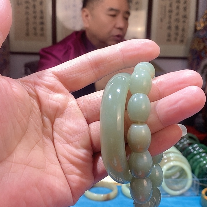 和田玉（糖玉）手镯未镶嵌