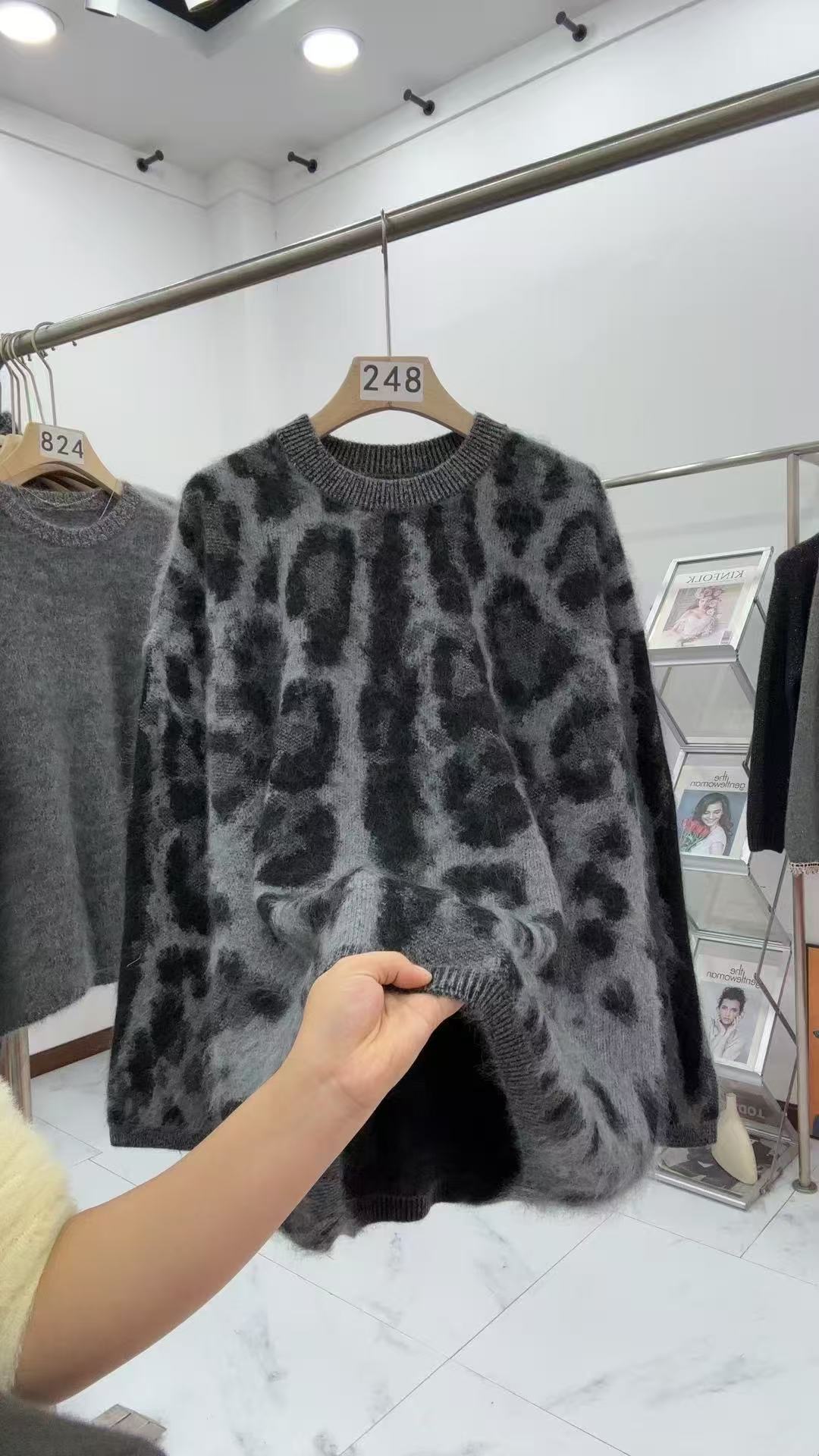 悠米定制 山羊拉绒秋冬慵懒轻奢百搭女装248