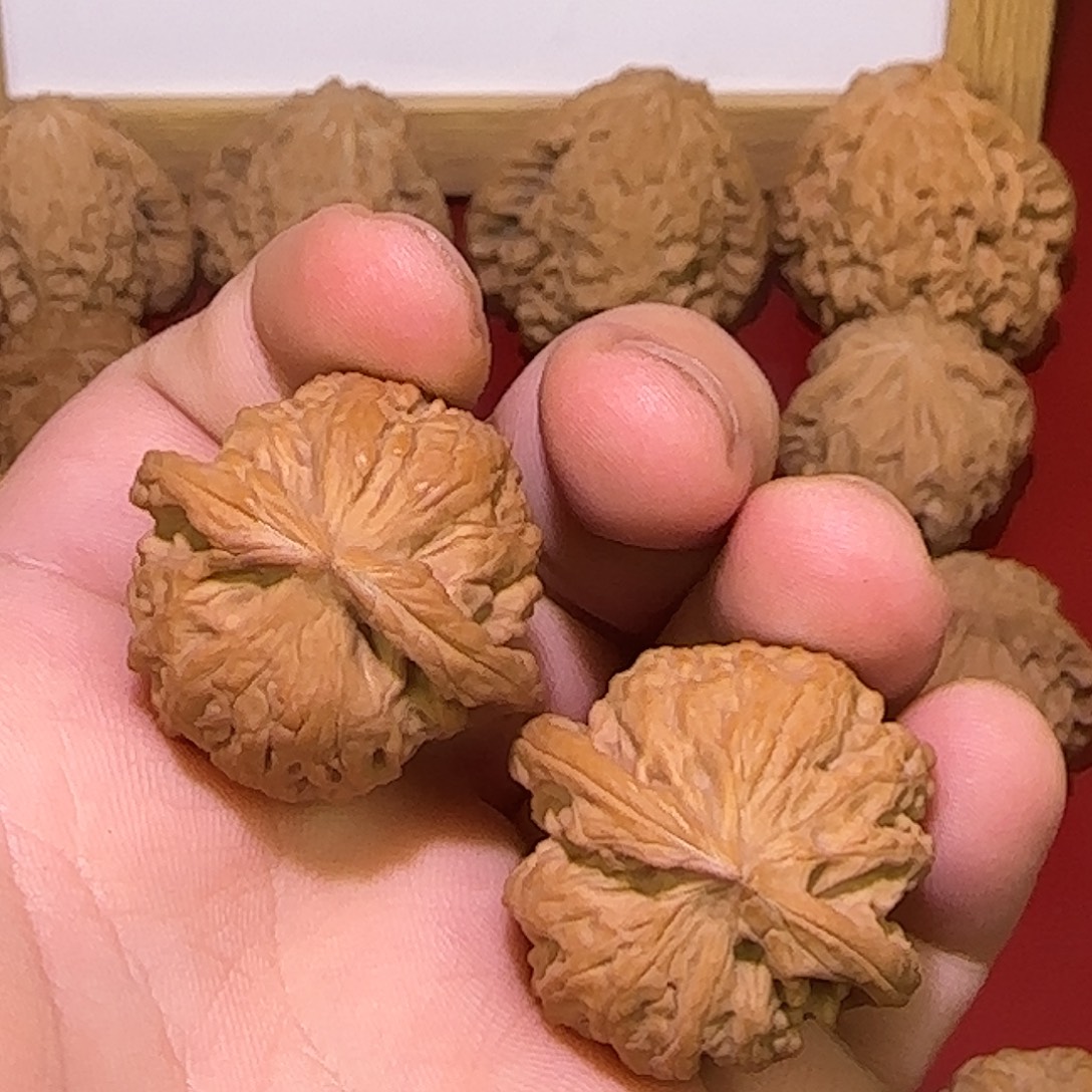 文玩核桃吊坠原树平谷闷尖狮子