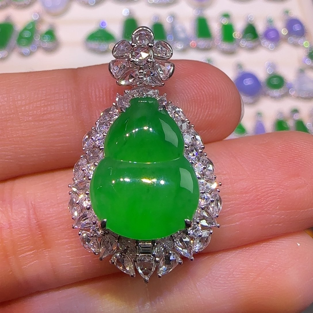 翡翠18K金镶嵌吊坠(不含链)