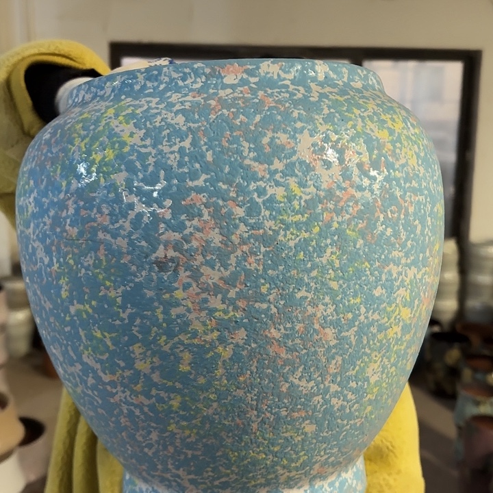 瑕疵高31口10花盆