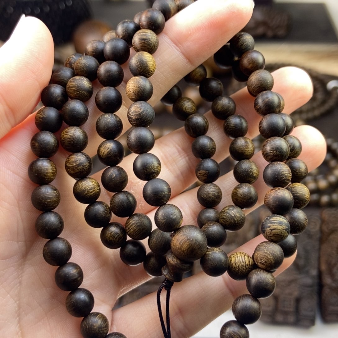 手串沉香小*越南芽庄白奇楠留疤玉化