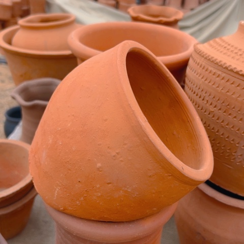 口15微瑕卧盆红陶