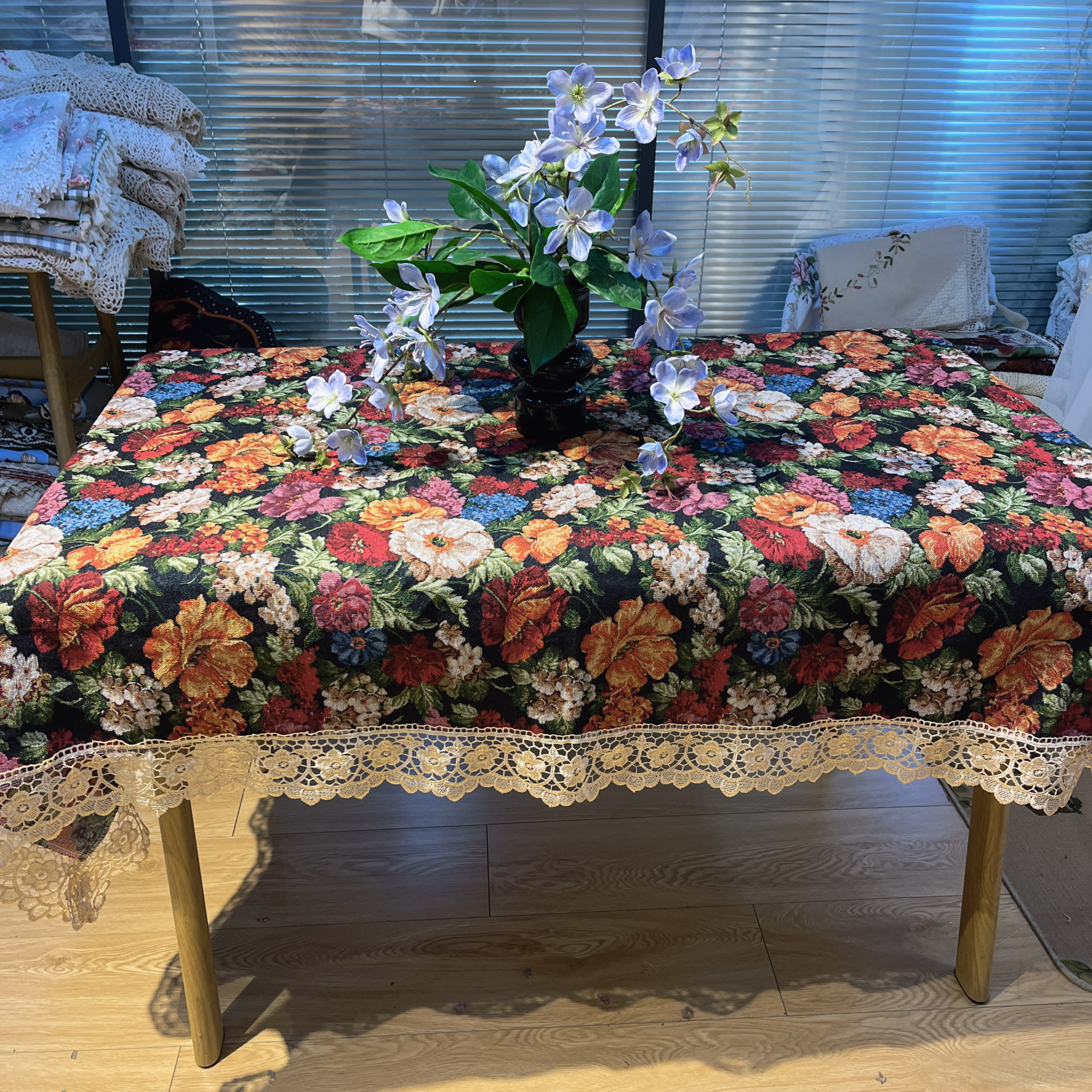 DY231-10棉麻（130*180cm）黑底红牡丹花边蕾丝边盖巾桌布复古