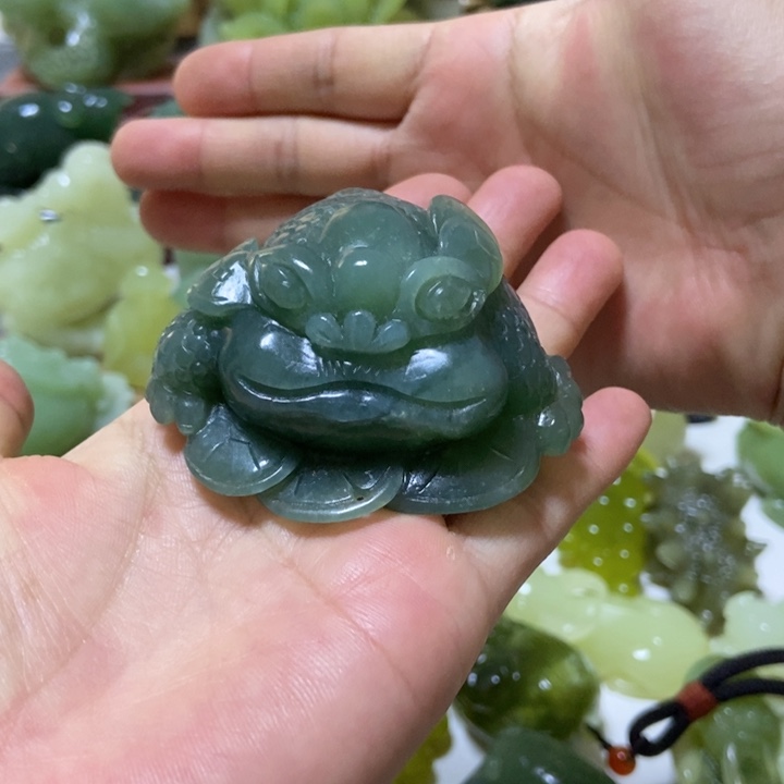 【闪购商品】蛇纹石玉把件未镶嵌