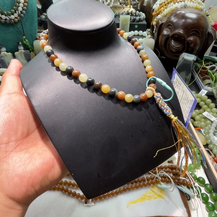 手链未镶嵌和田玉卡8手持