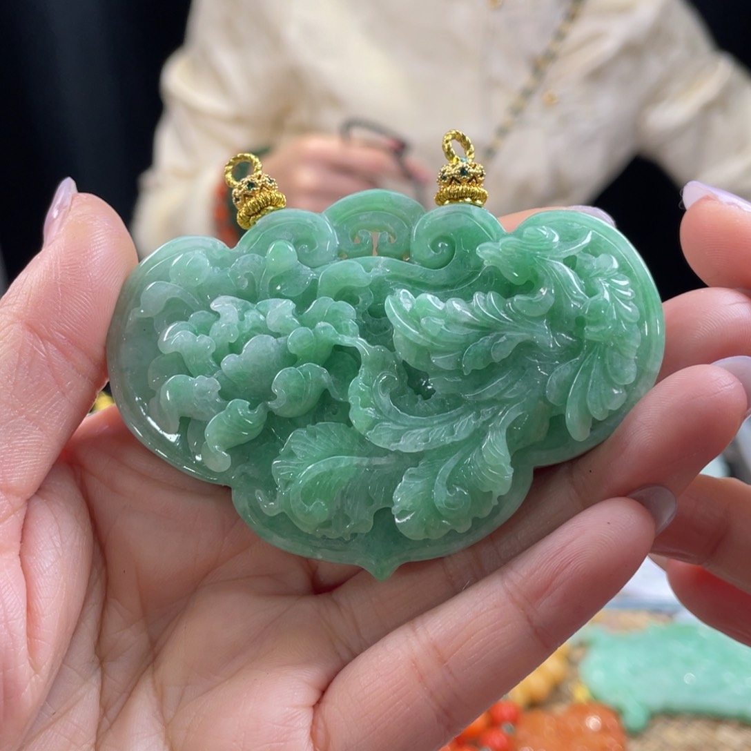 翡翠颈饰未镶嵌代编织