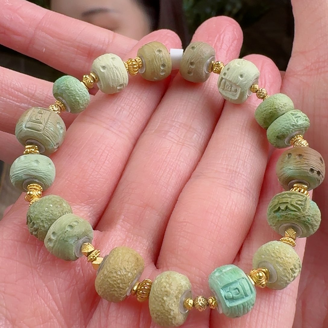 绿松石珠宝奇石18K金镶嵌