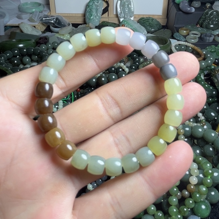 和田玉手串未镶嵌卡8