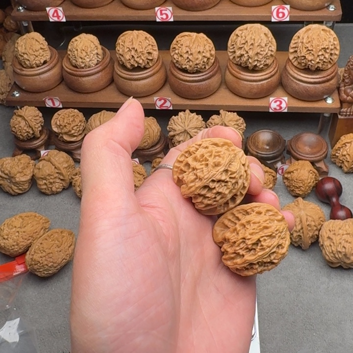 吊坠文玩核桃苹果园