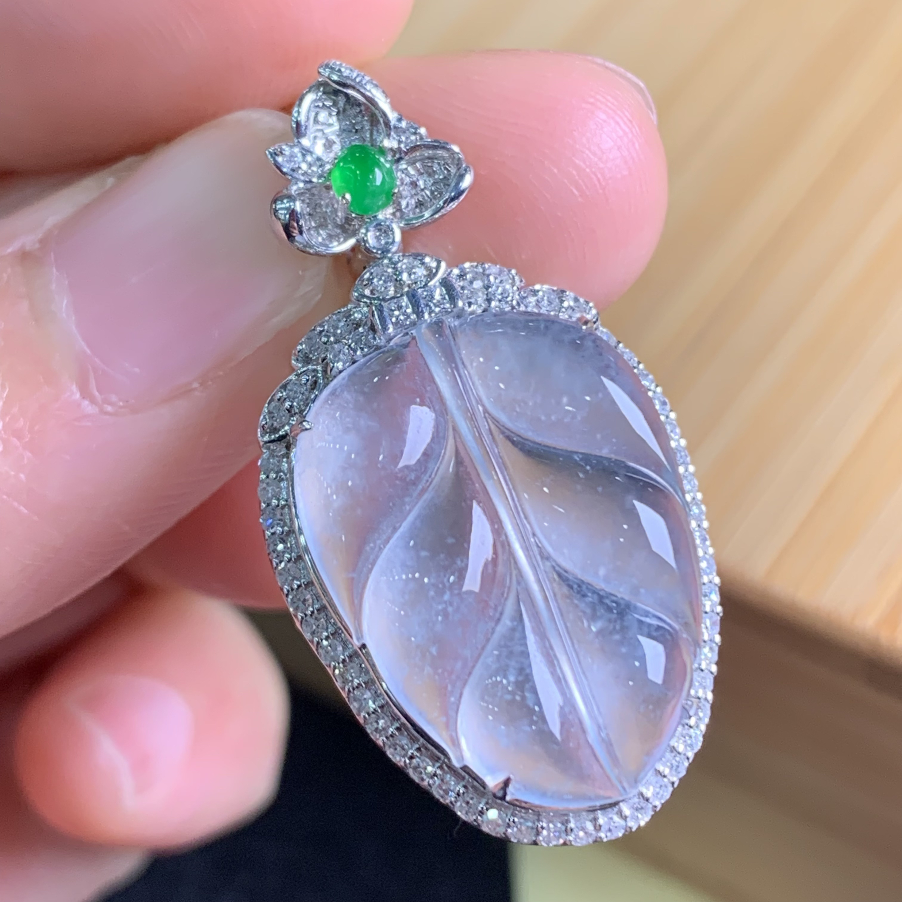 18K金镶嵌缅甸A货翡翠玻璃冰木那树叶时尚极光精致气质