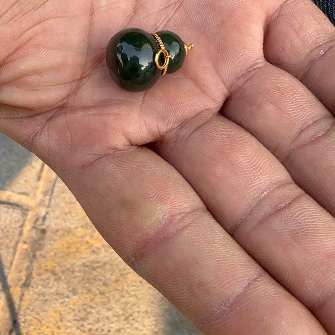 和田玉18K金镶嵌颈饰