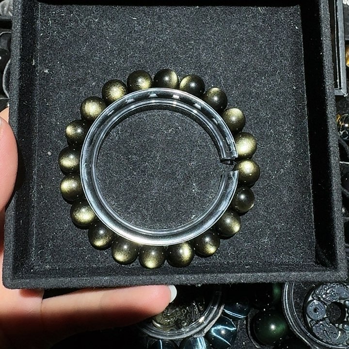 ****溪黑曜岩未镶嵌手链