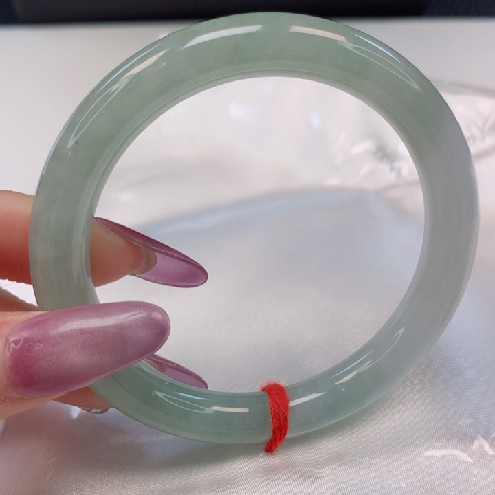 翡翠手镯（圆镯）未镶嵌