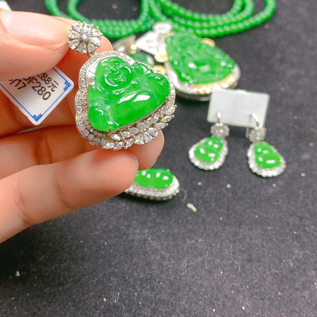 颈饰银S925镶嵌翡翠翡翠