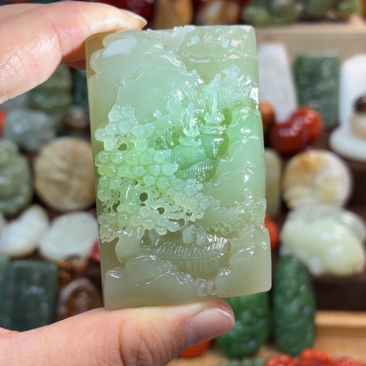 和田玉未镶嵌颈饰