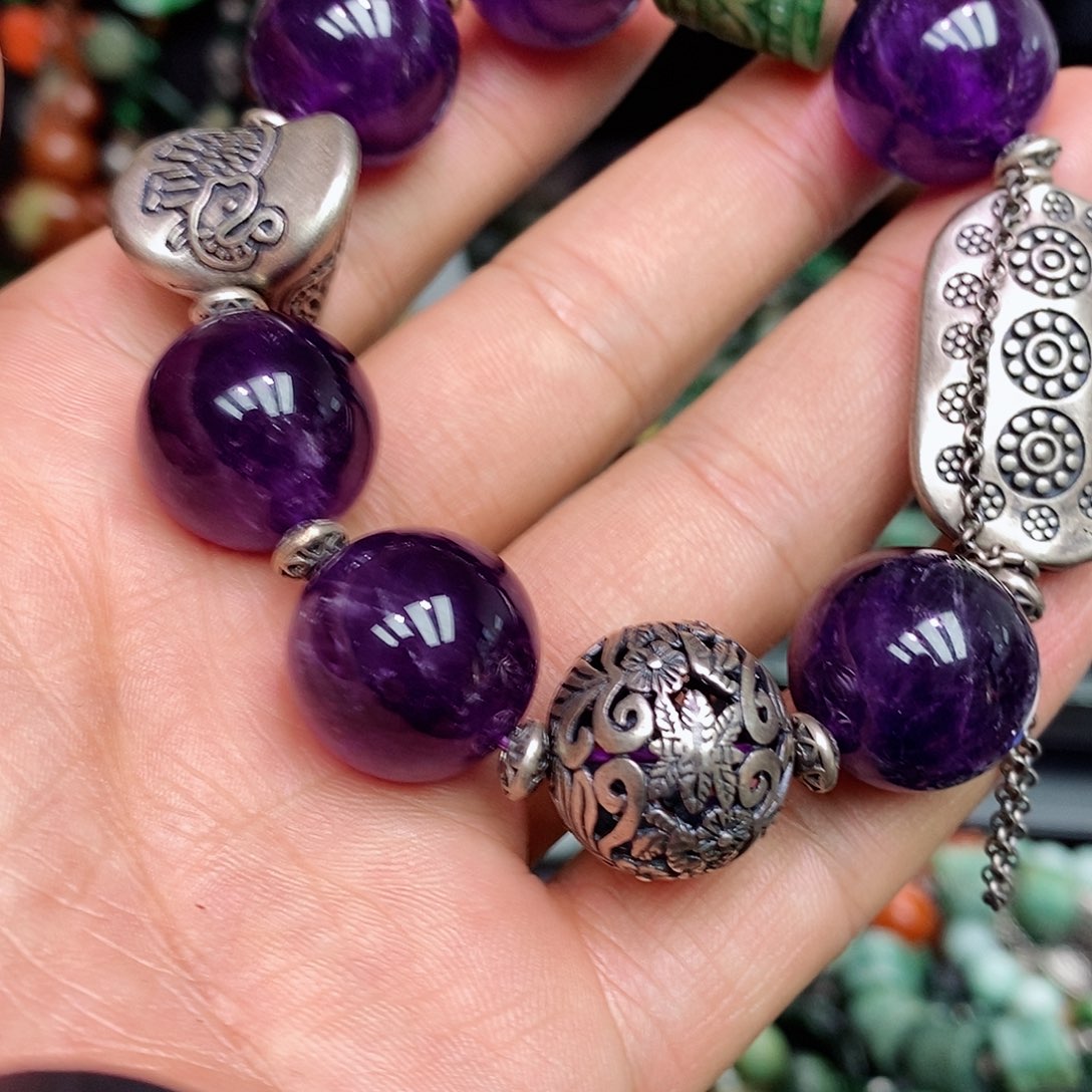 未镶嵌翡翠手链U*漂亮美眉